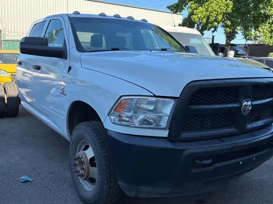 2018 Ram 3500 Chassis Cab Tradesman