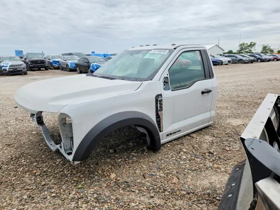2024 Ford Super Duty F-550 DRW XL