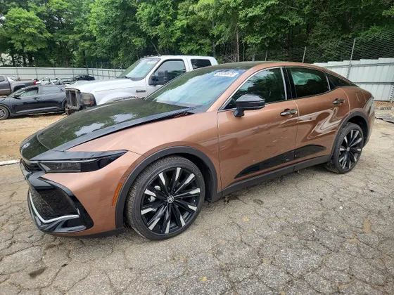 2023 Toyota Crown Platinum