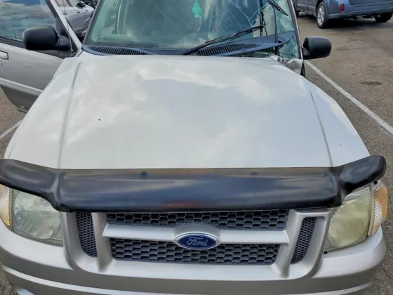 2005 Ford Explorer Sport Trac XLS