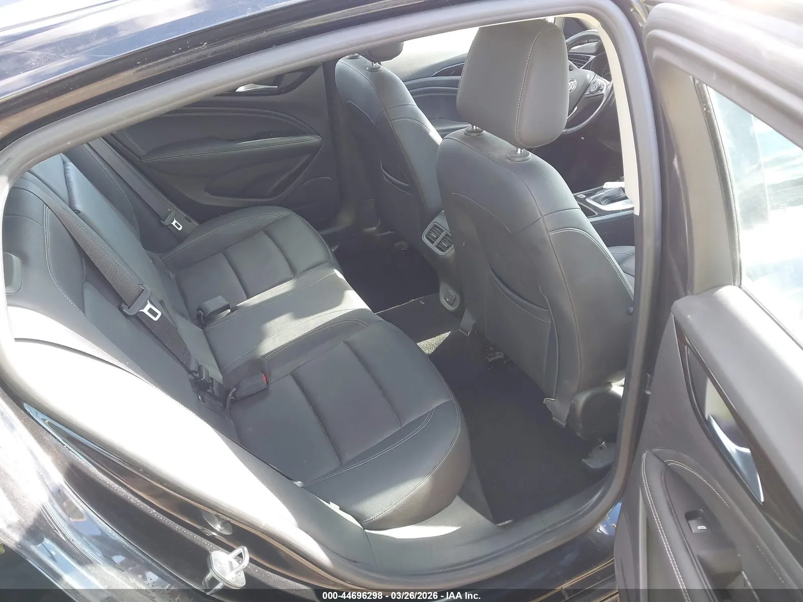 2020 Buick Regal Sportback Essence