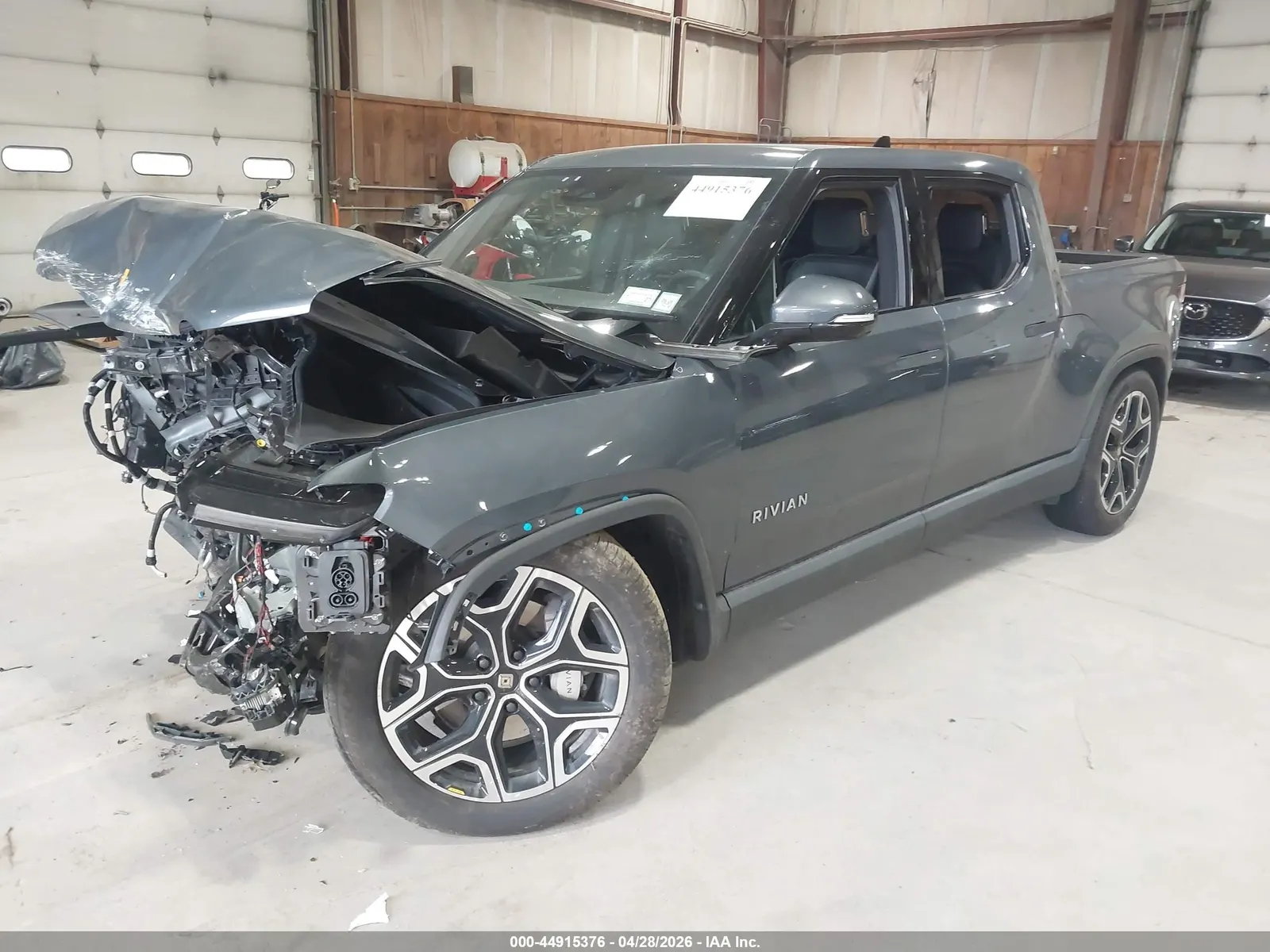 2025 Rivian R1T Adventure