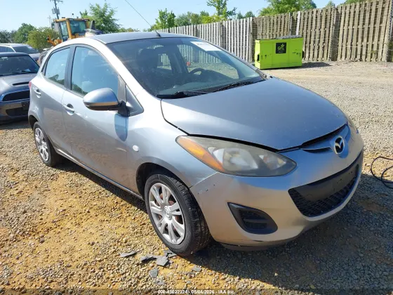 2013 Mazda Mazda2 Sport