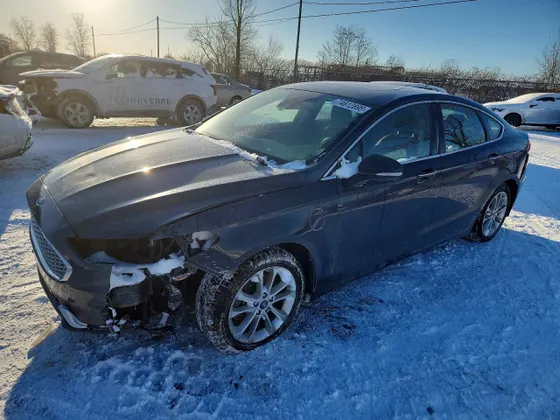 2020 Ford Fusion Plug-In Hybrid Titanium