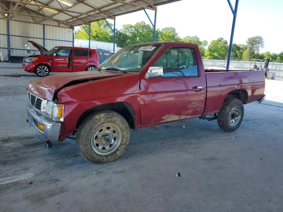 1995 Nissan Trucks 2WD TRUCK