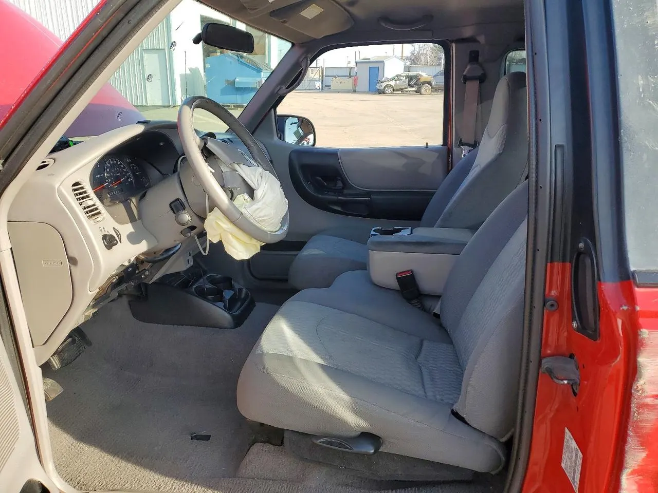 2002 Mazda B-Series 4WD Truck SE