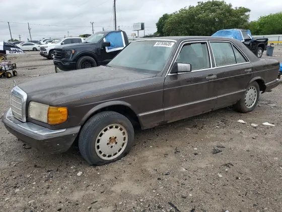 1983 Mercedes-Benz 300 Series 300SD