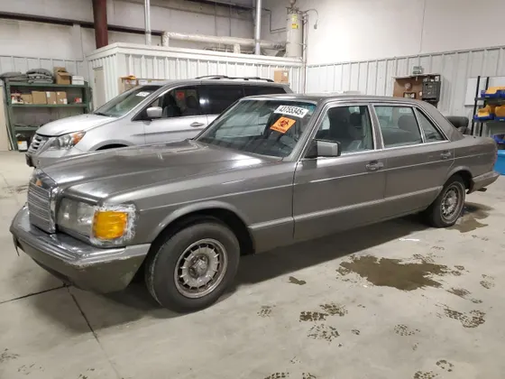 1985 Mercedes-Benz 500 Series 500SEL