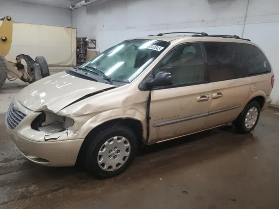 2001 Chrysler Voyager LX