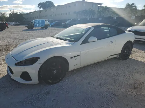 2019 Maserati GranTurismo Convertible Sport