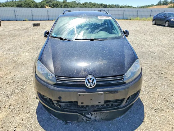 2010 Volkswagen Jetta SportWagen SE