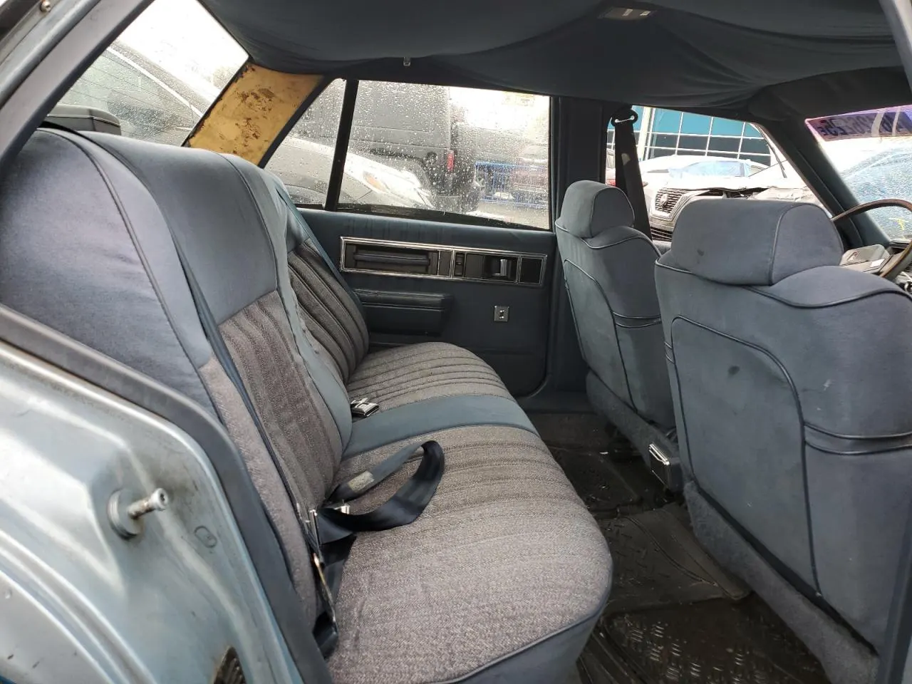 1991 Oldsmobile Delta 88 ROYALE