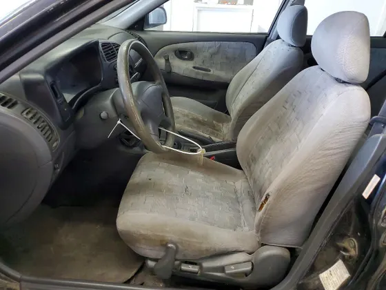1998 Mitsubishi Mirage DE