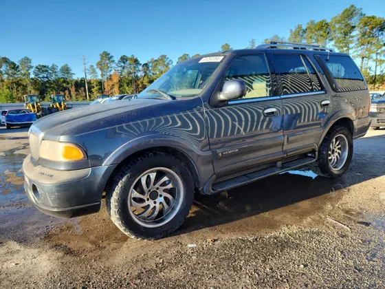 1999 Lincoln Navigator