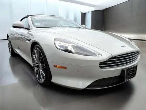 2015 Aston Martin DB9