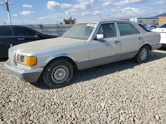 1984 Mercedes-Benz 300 Series 300SD