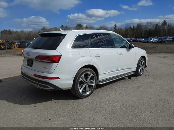 2020 Audi Q7 Premium Plus