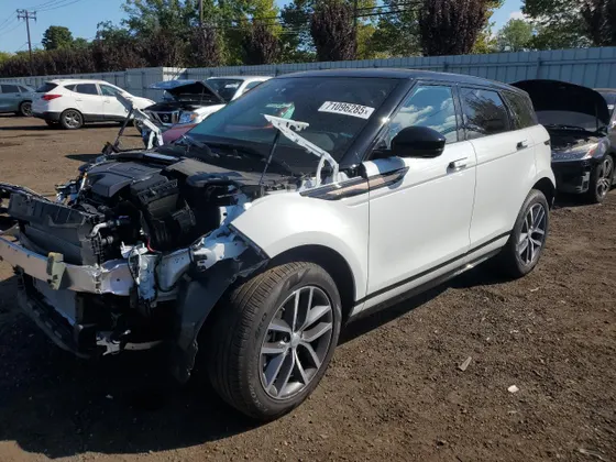 2024 Land Rover Range Rover Evoque Dynamic SE