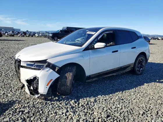 2024 BMW iX xDrive50