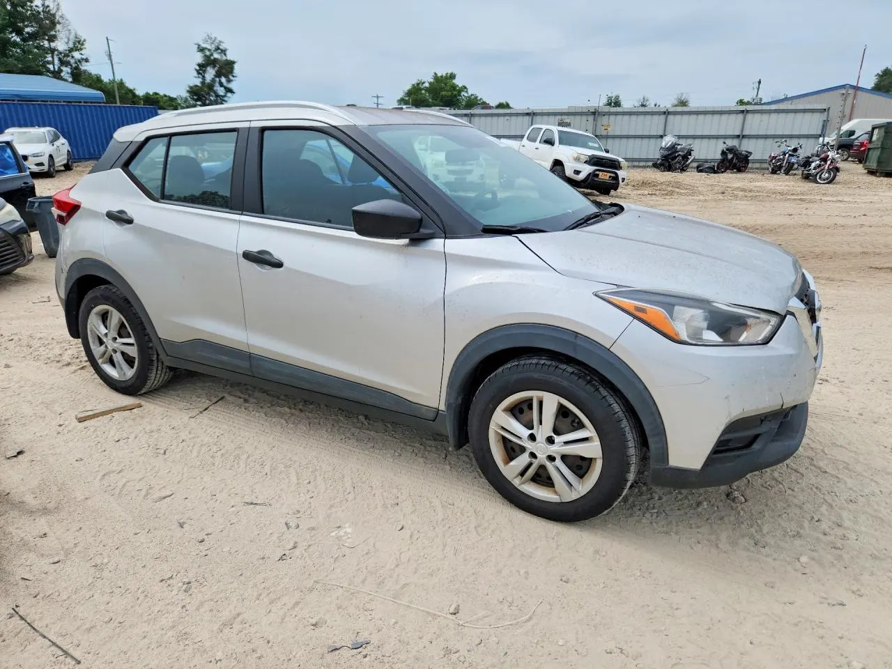 2019 Nissan Kicks SV
