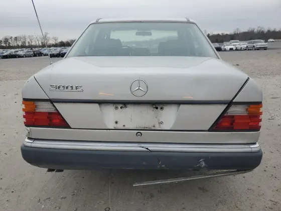 1992 Mercedes-Benz 300 Series 300E