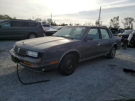 1987 Oldsmobile Cutlass Ciera BROUGHAM