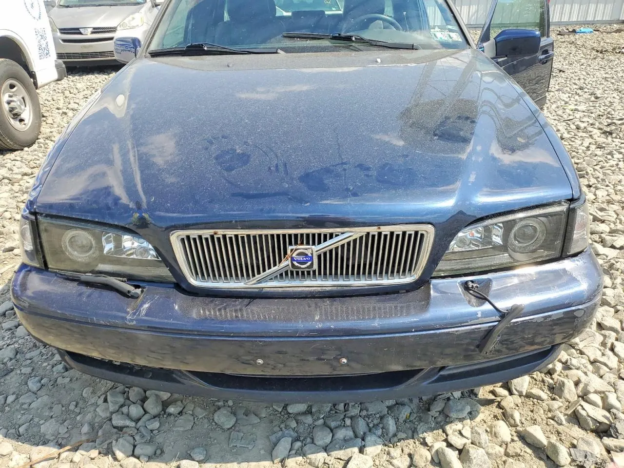 2000 Volvo V70