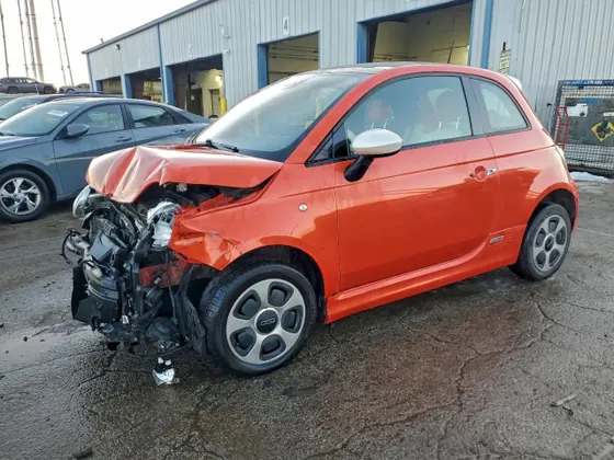 2014 FIAT 500e ELECTRIC