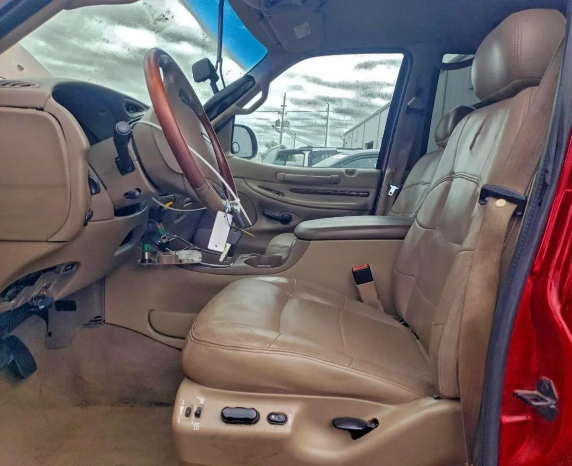 2002 Lincoln Navigator