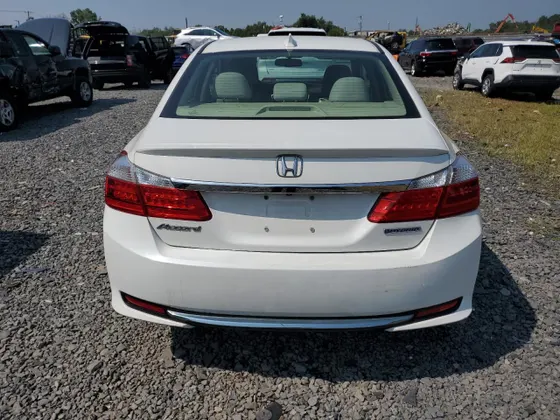 2014 Honda Accord Plug-in Hybrid PLUG-IN HYBRID