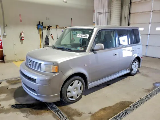 2005 Scion xB