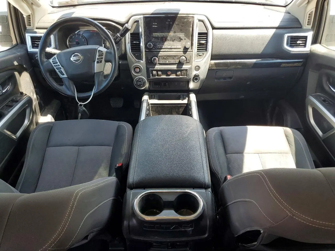 2021 Nissan Titan SV