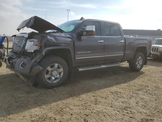 2016 GMC Sierra 3500HD Denali