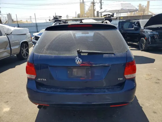2012 Volkswagen Jetta SportWagen TDI