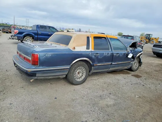 1997 Lincoln Town Car Executive