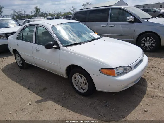 1999 Ford Escort SE