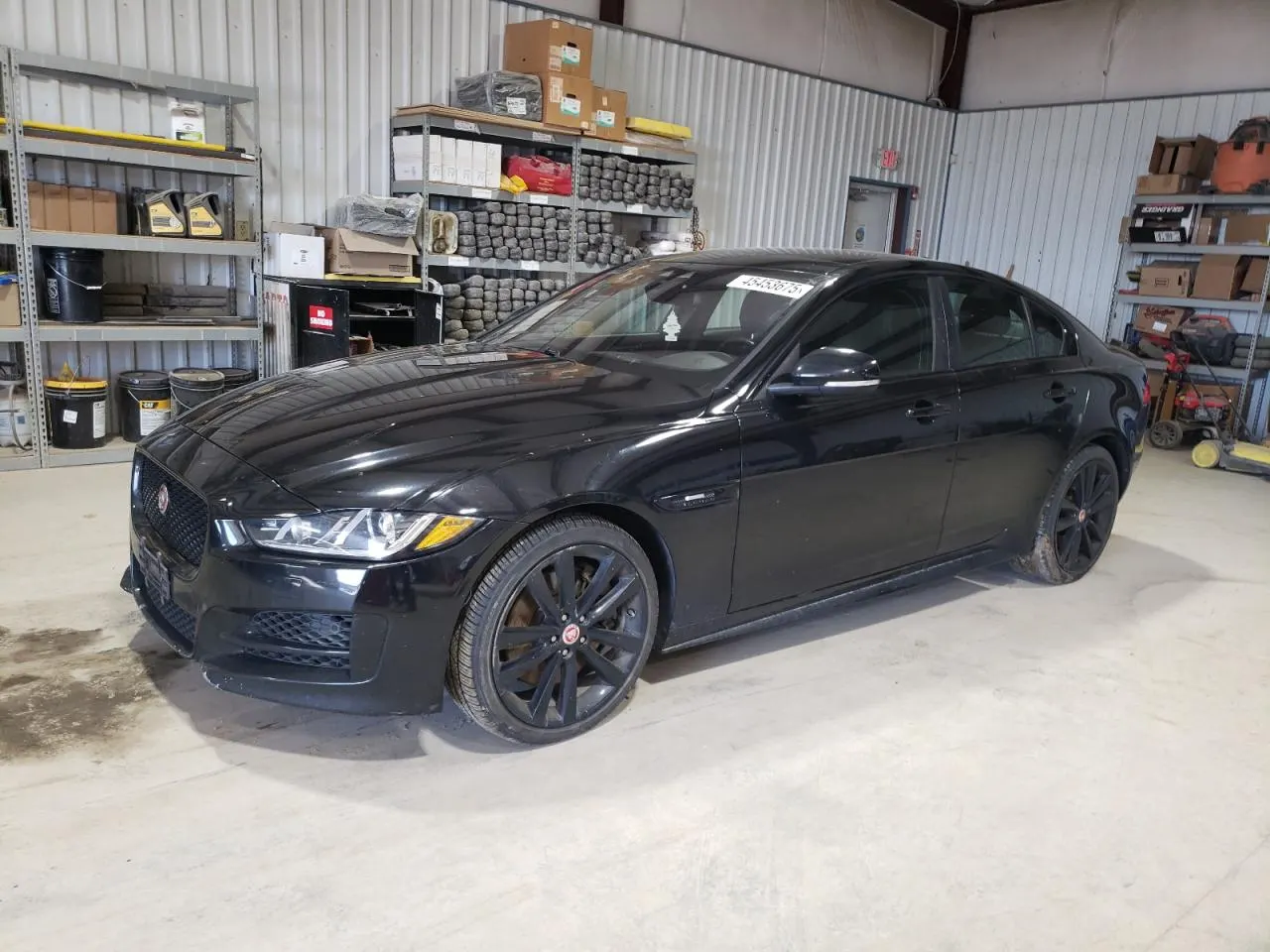 2017 Jaguar XE 35t R-Sport