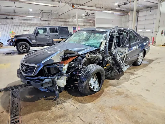 2004 Acura RL w/Navigation System