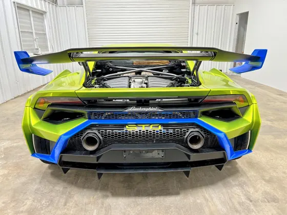 2022 Lamborghini Huracan STO HURACAN