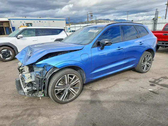 2021 Volvo XC60 R-Design