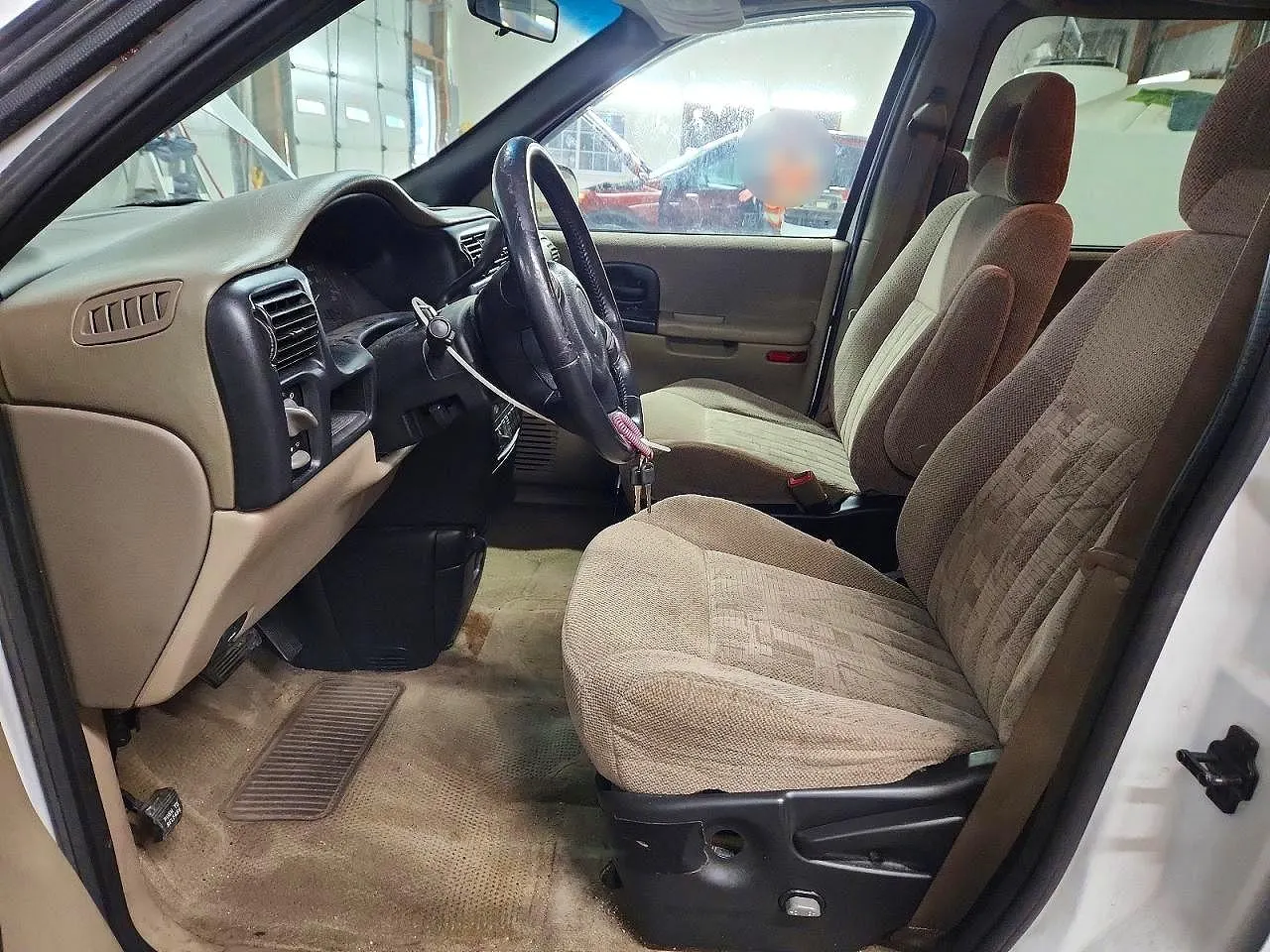 2002 Pontiac Montana w/1SA Pkg