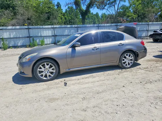 2013 INFINITI G37 Sedan x