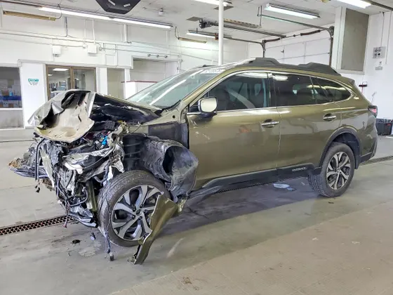 2022 Subaru Outback Touring