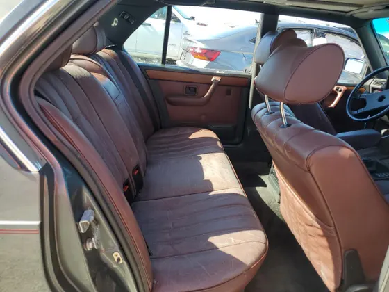 1985 BMW 524 - 528 - 535 - 635 - 735 735I
