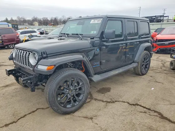 2025 Jeep Wrangler 4xe Sahara