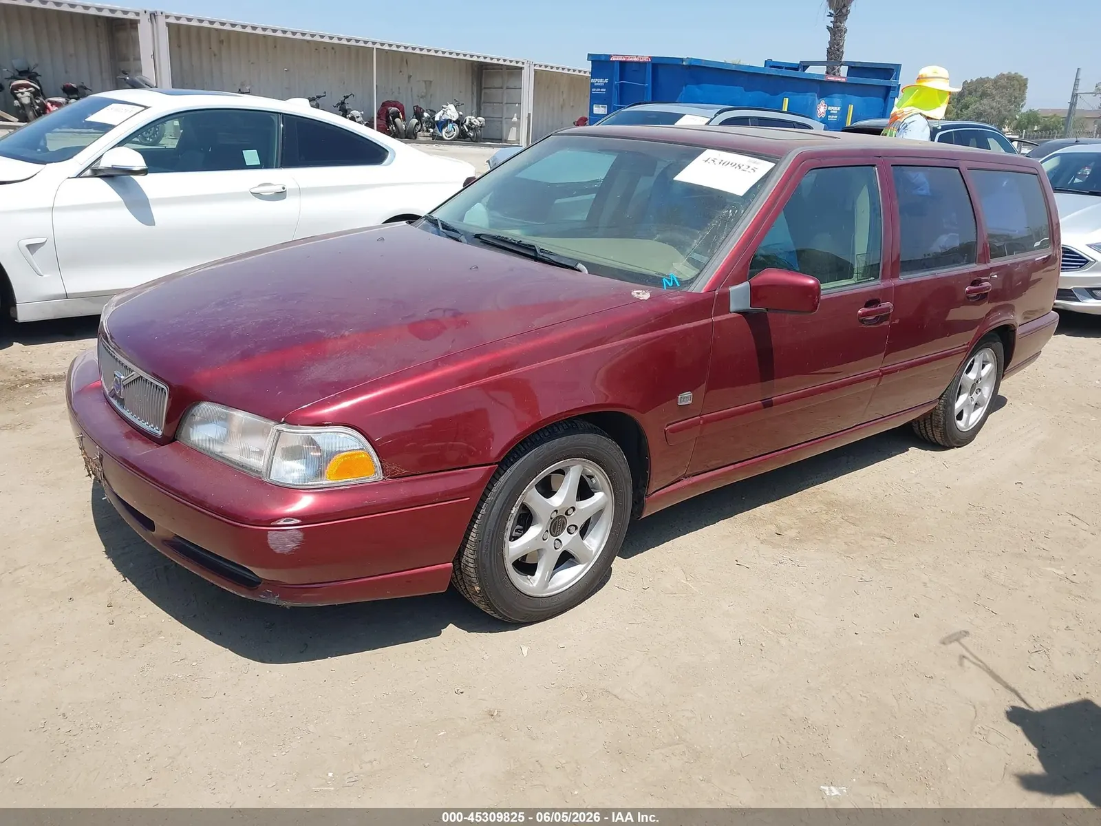 2000 Volvo V70 GLT