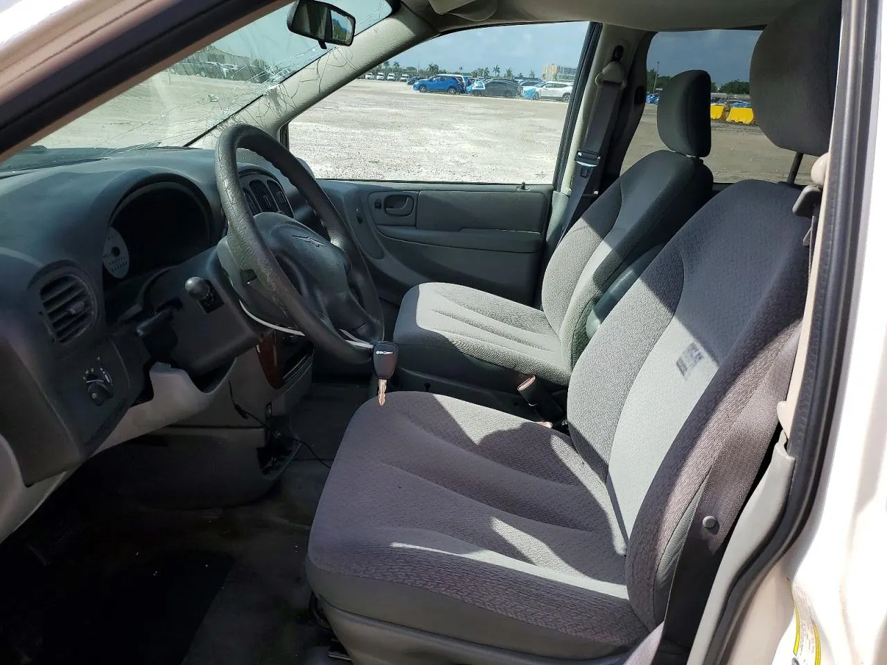 2006 Chrysler Town & Country SWB TOWN & COUNTRY