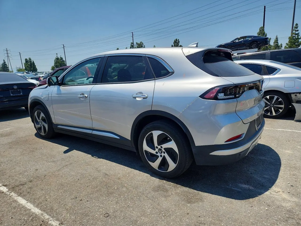 2023 VinFast VF 8 Eco