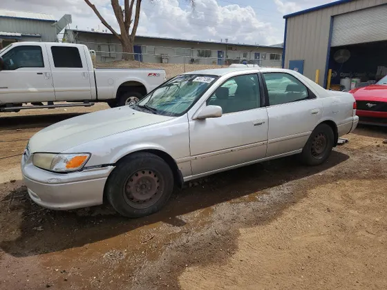 2000 Toyota Camry LE
