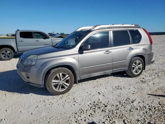 2013 Nissan X-Trail